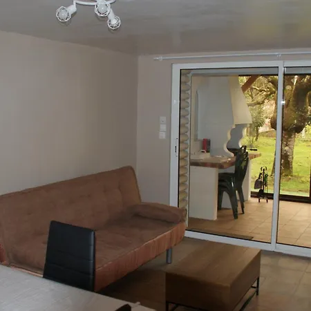 Chouette Apartament *